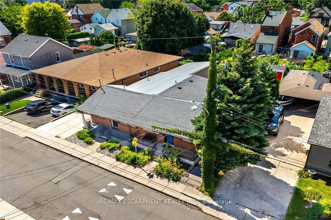 187 Ray Street N