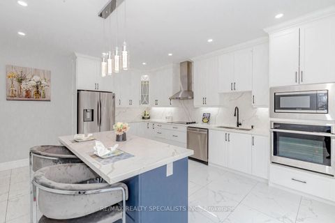 46 Ocean Ridge Drive Brampton ON L6R 3K5