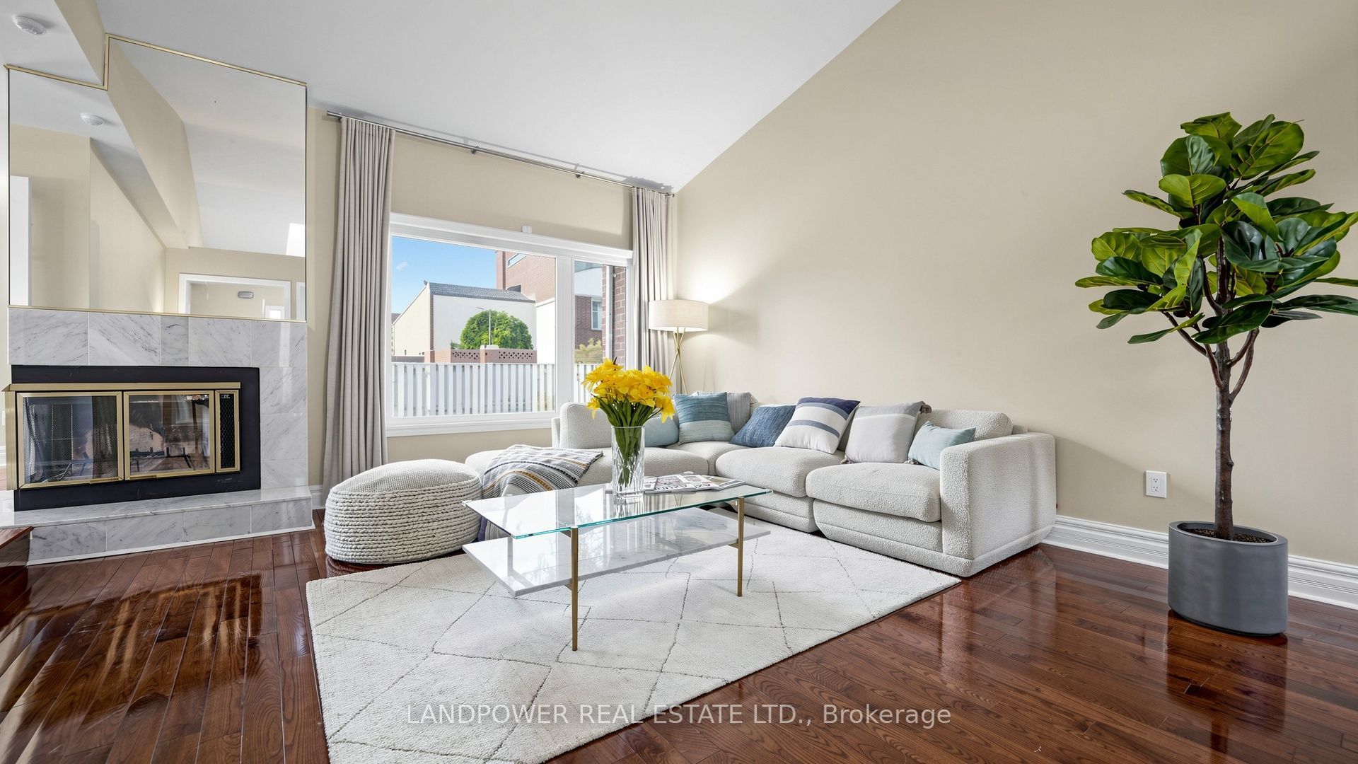 2 Ambleside Crescent