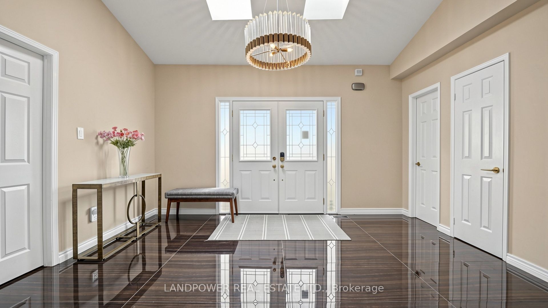 2 Ambleside Crescent