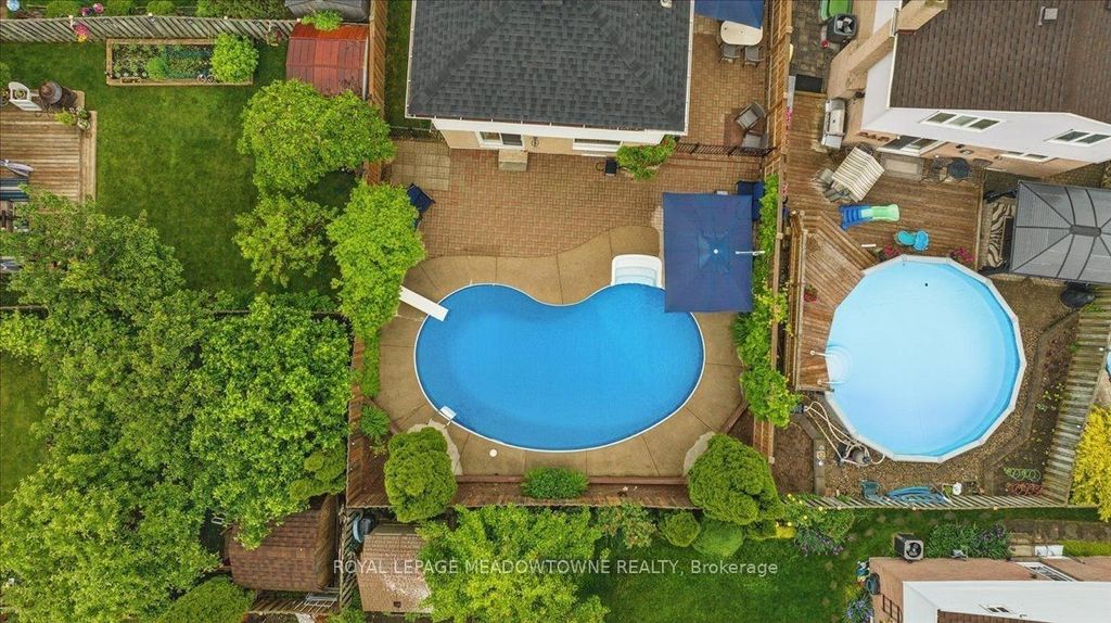 Photo of 6486 Edenwood Drive, Mississauga, ON L5N 3K1 (MLS # W12729994)