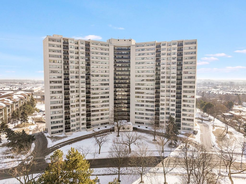 Photo of 530 Lolita Gardens #308, Mississauga, ON L5A 3T2 (MLS # W12767902)