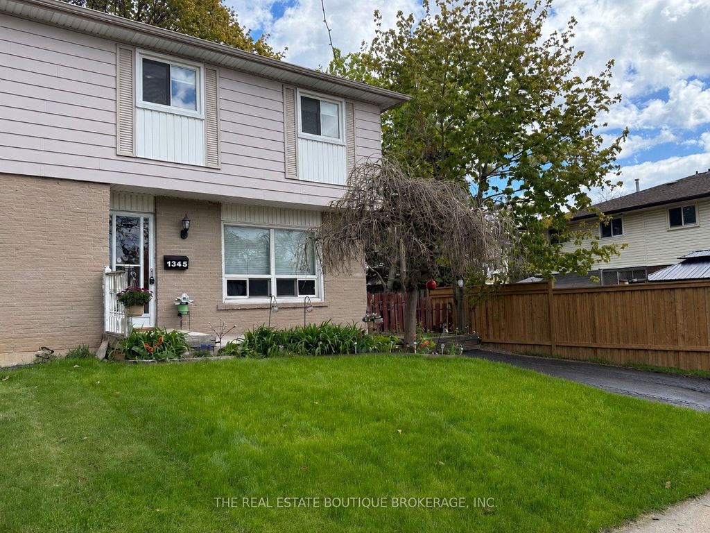 Photo of 1345 Colonsay Drive, Burlington, ON L7P 2T6 (MLS # W12979206)