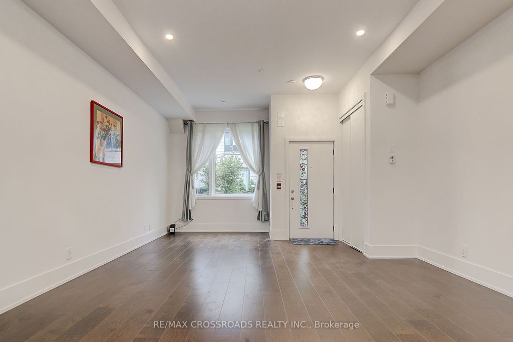 Photo of 270 Davenport Road #TH18, Toronto, ON M5R 0C1 (MLS # C12671834)
