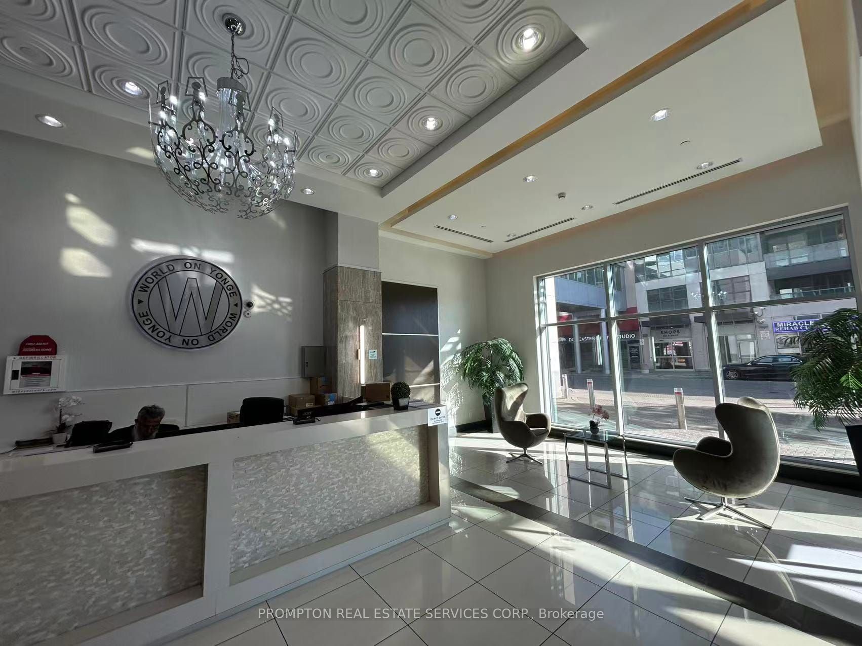 7171 Yonge Street 2110