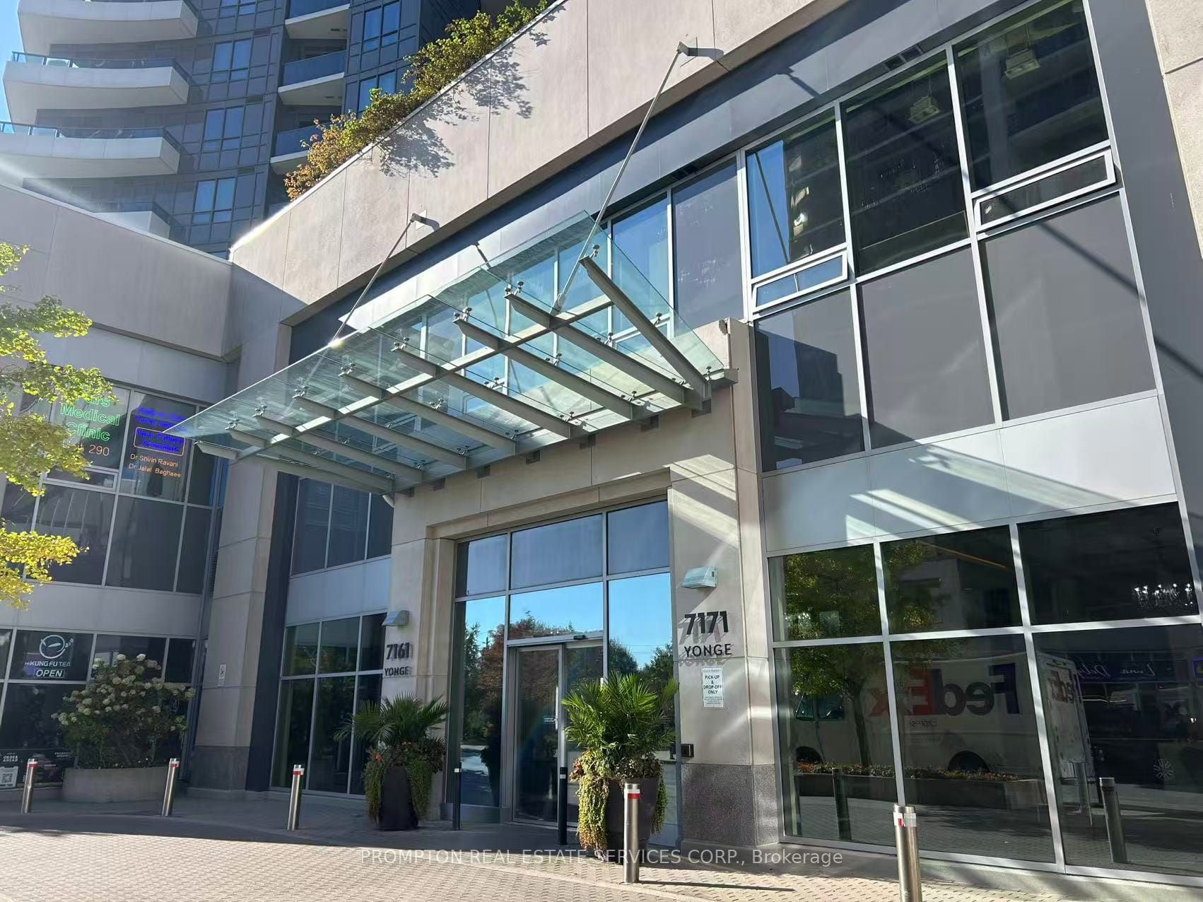 7171 Yonge Street 2110