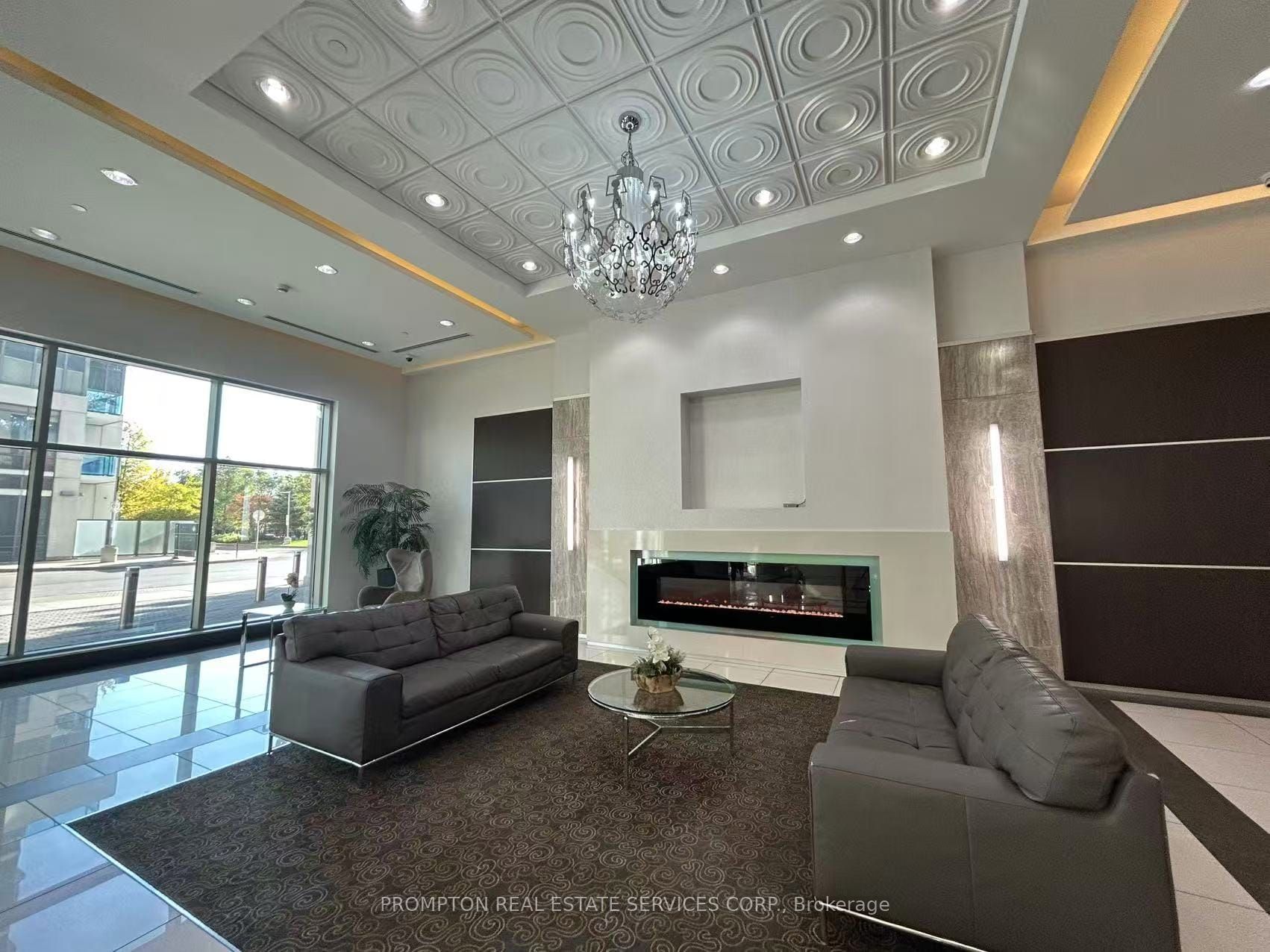 7171 Yonge Street 2110