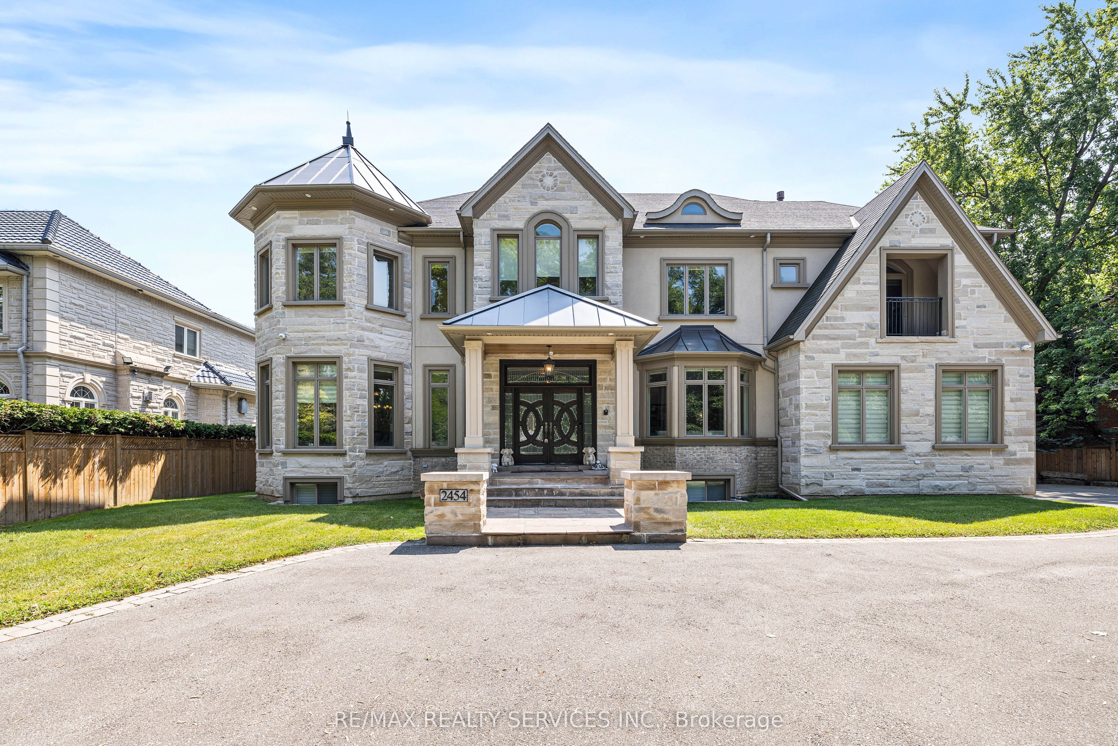 2454 Mississauga Road