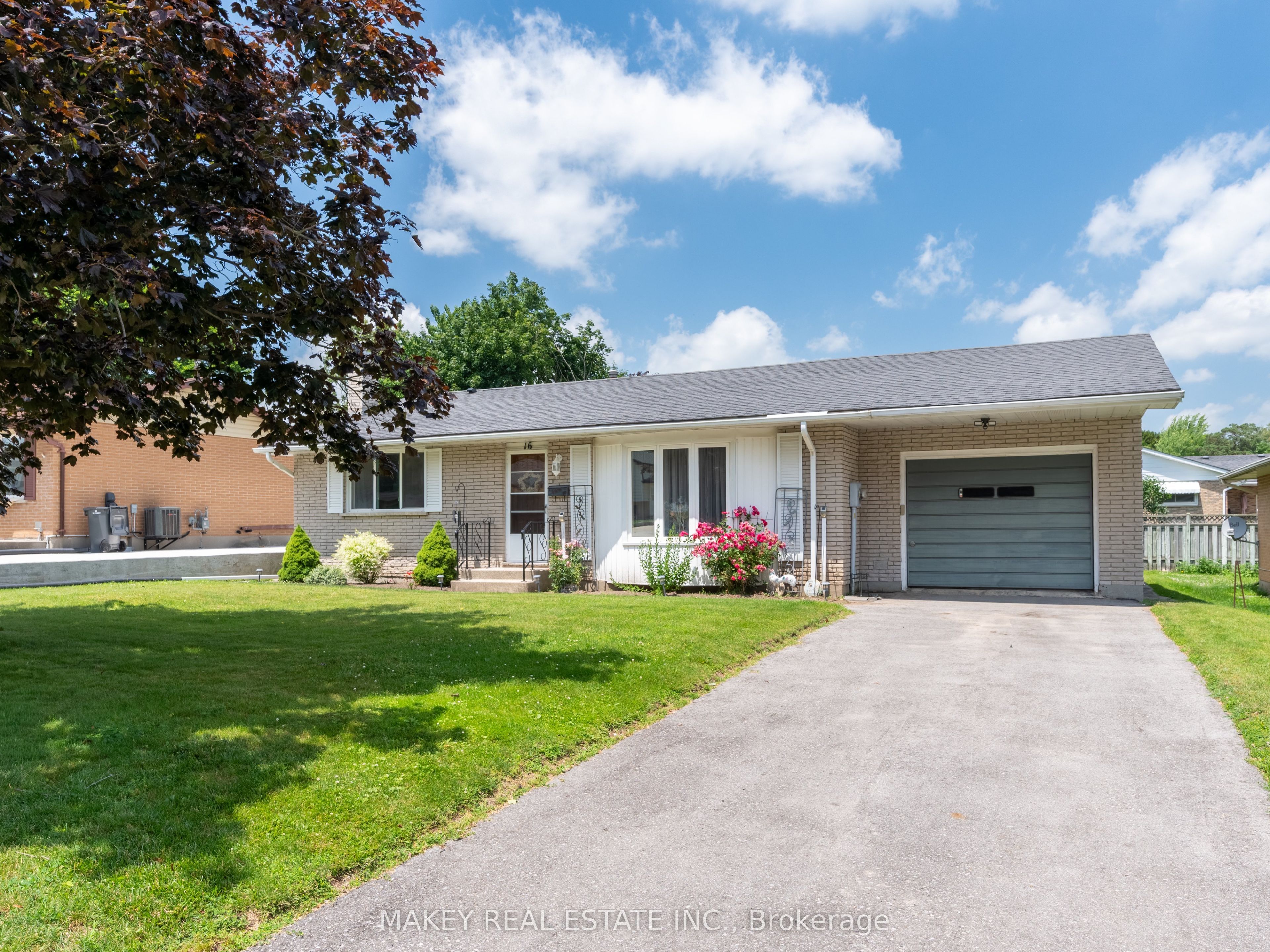 16 Fergusson Avenue