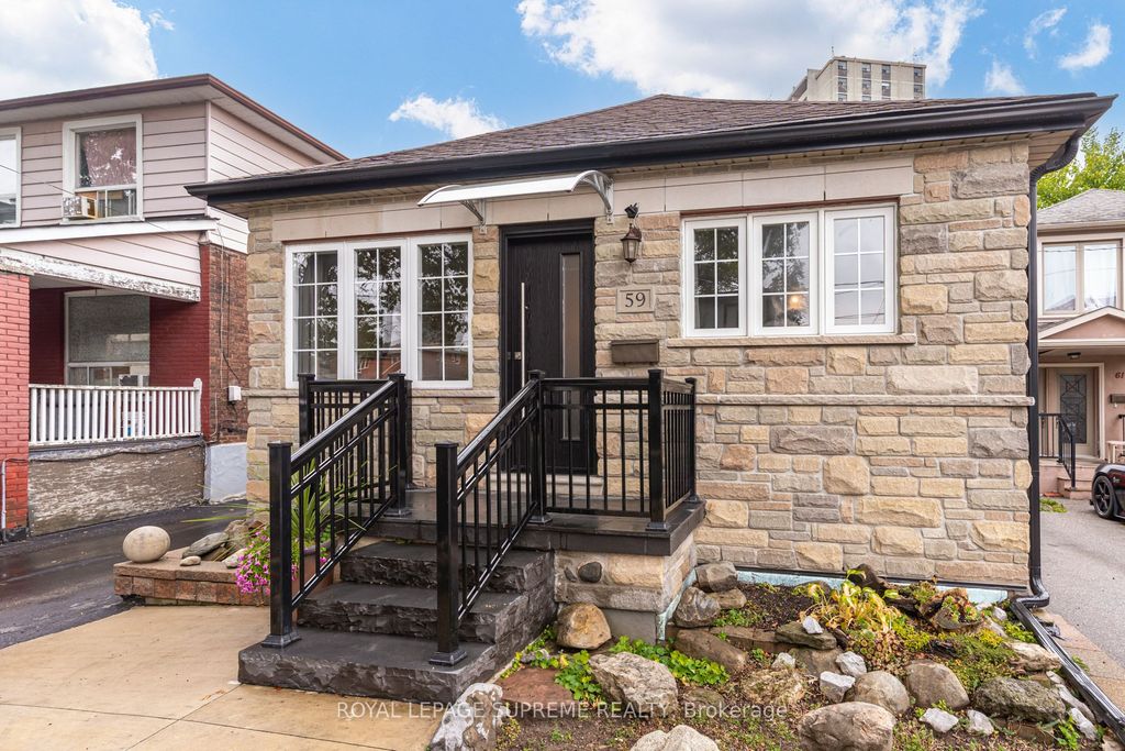 Photo of 59 Buttonwood Avenue, Toronto, ON M6M 2H9 (MLS # W12423371)