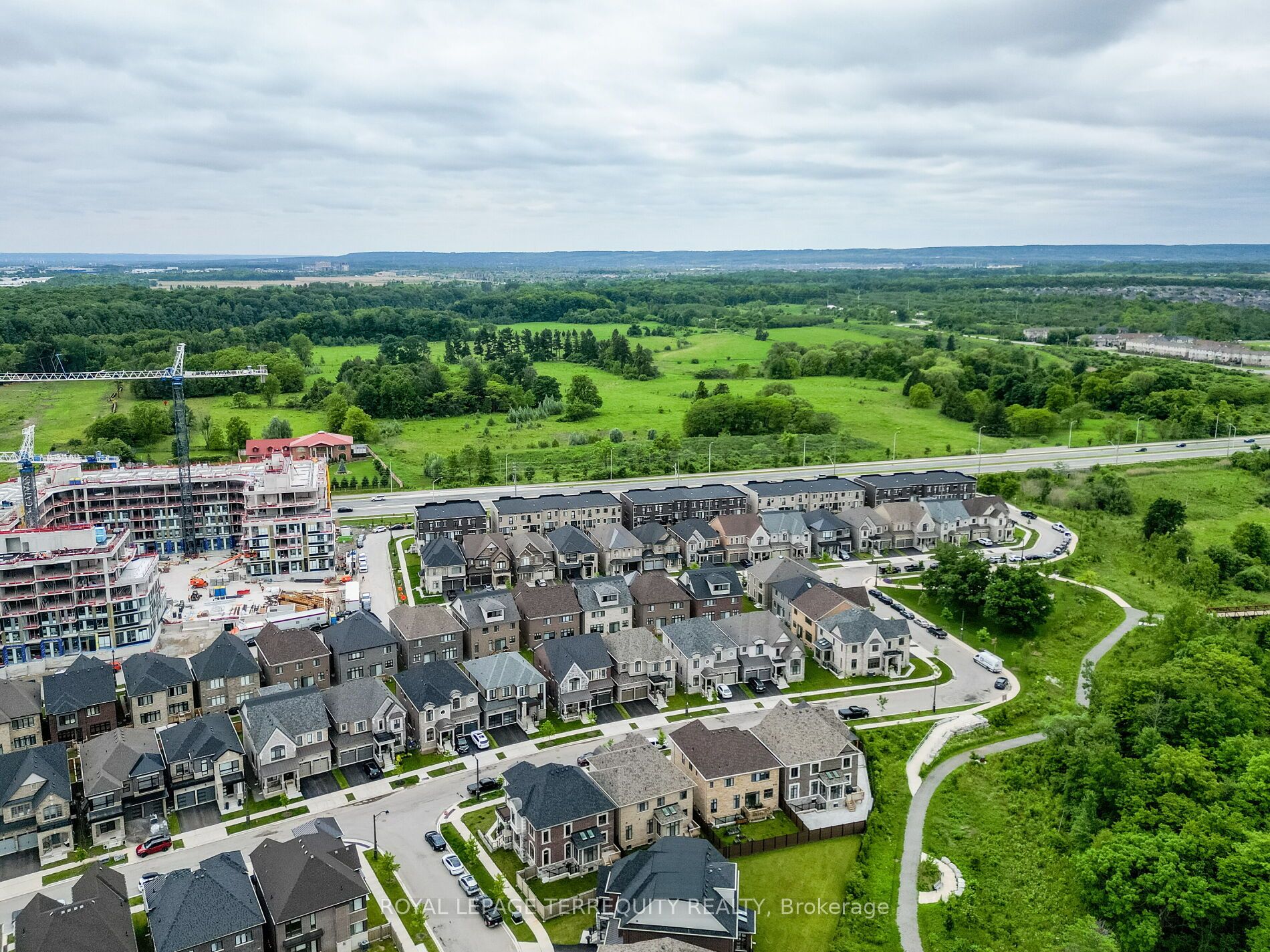 1386 Queens Plate Road