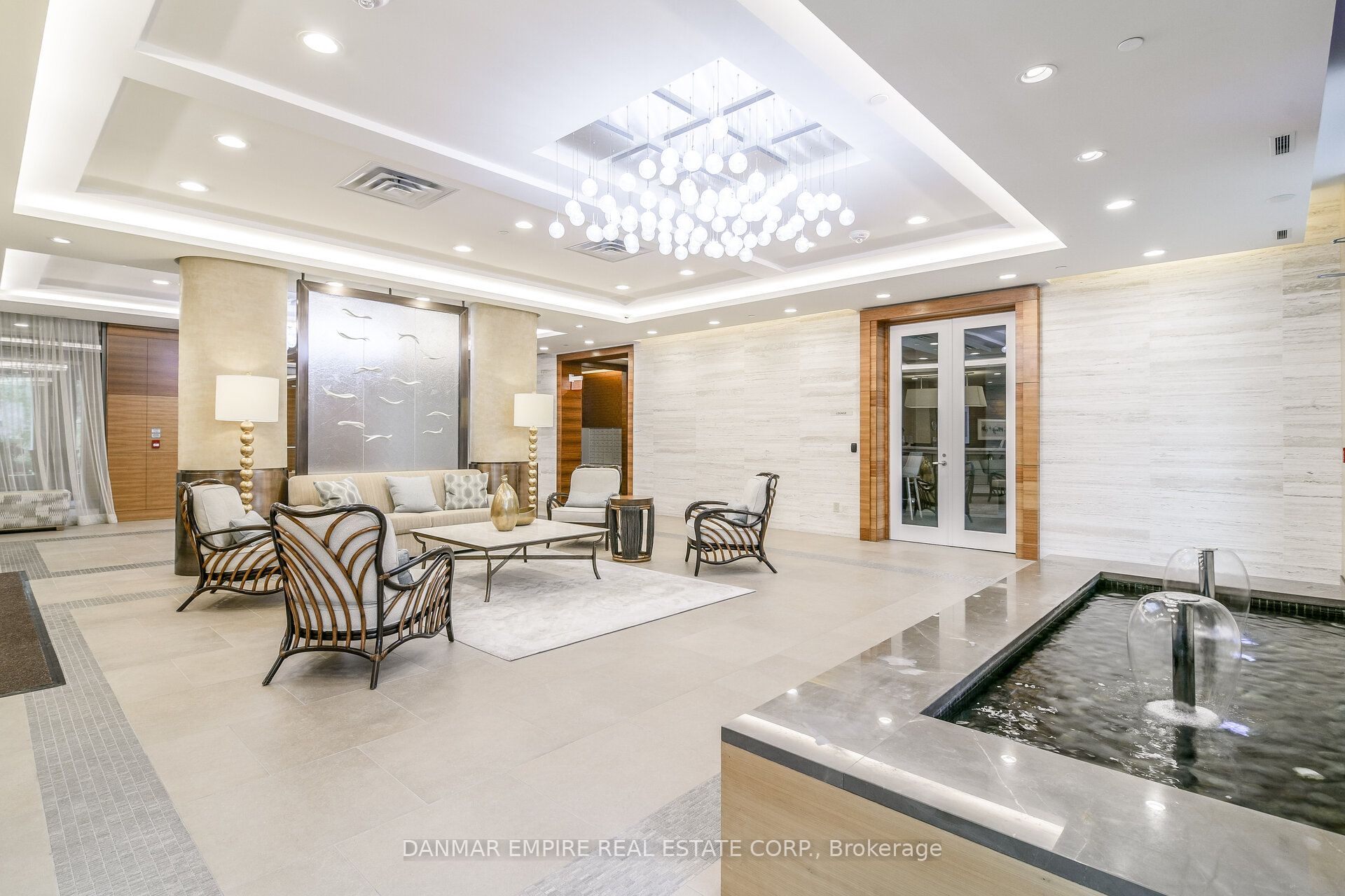 3500 Lakeshore Road 604