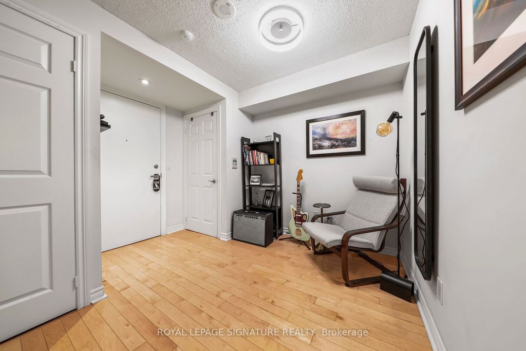 Photo of 250 Wellington Street W #343, Toronto, ON M5V 3P6 (MLS # C12448819)