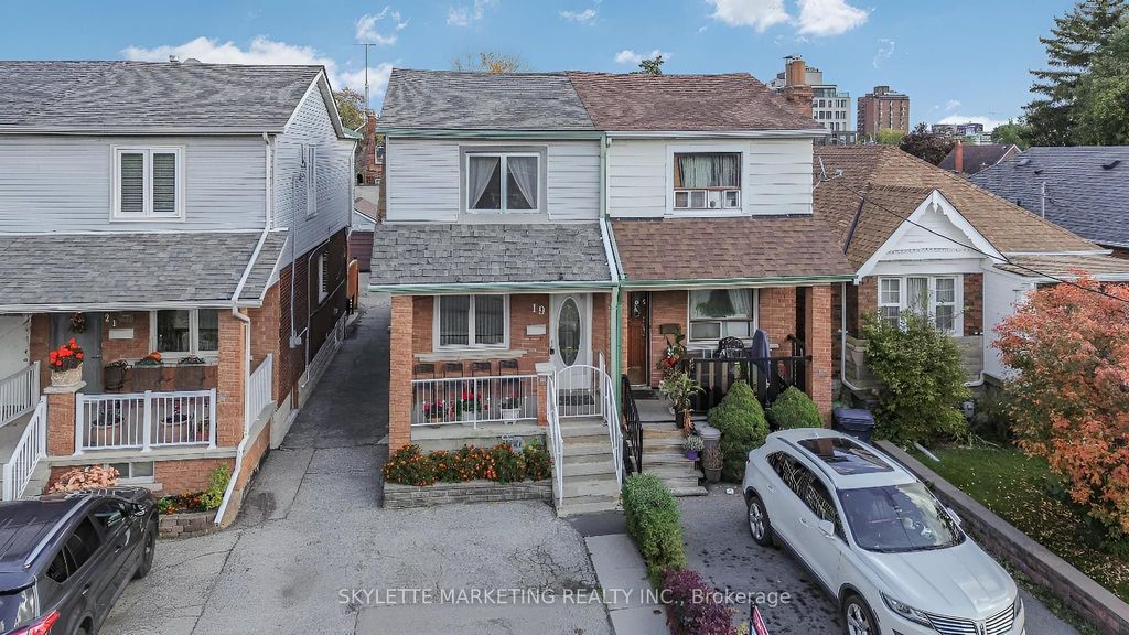 Photo of 19 Miranda Avenue, Toronto, ON M6E 4G1 (MLS # W12491170)