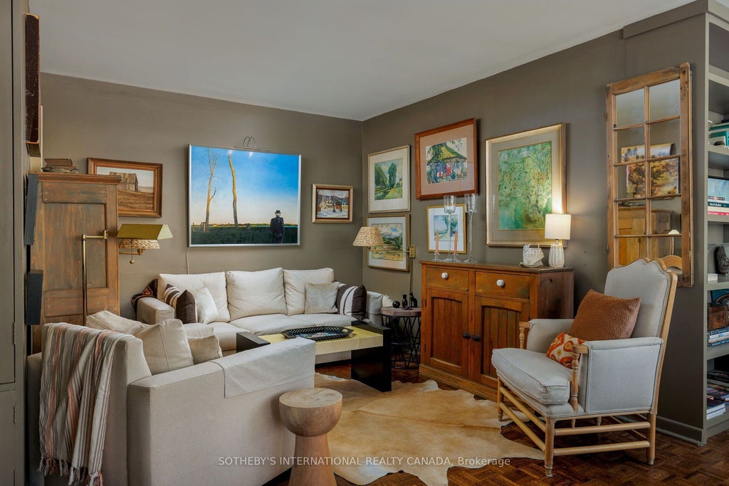 Photo of 575 Avenue Road #1001, Toronto, ON M4Y 2K2 (MLS # C13830422)