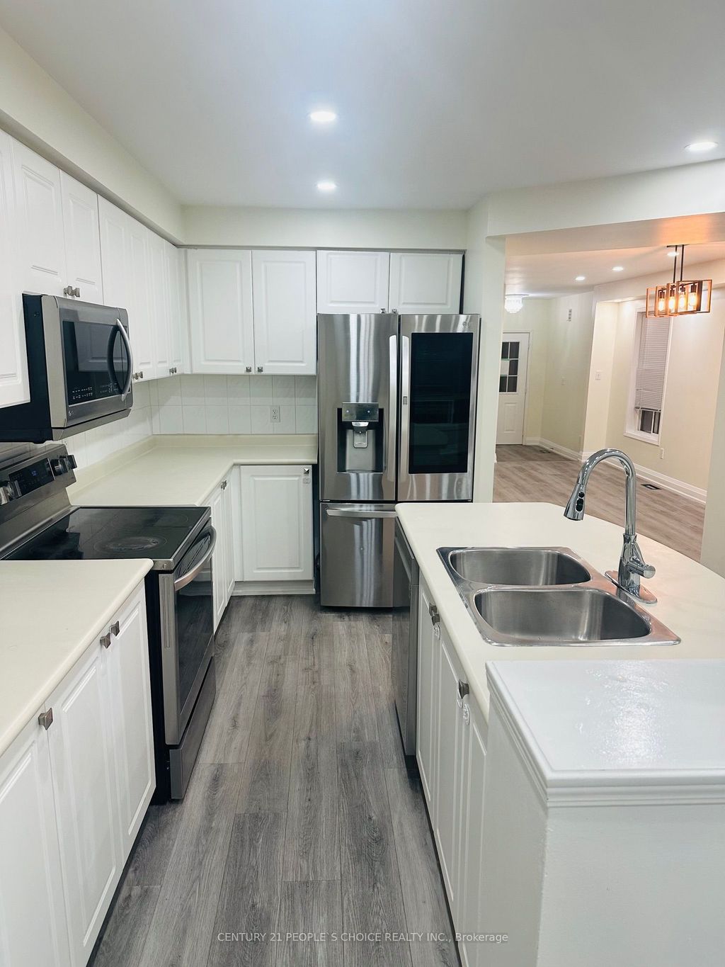 Photo of 21 Casabel Drive, Vaughan, ON L6A 3M5 (MLS # N12864440)