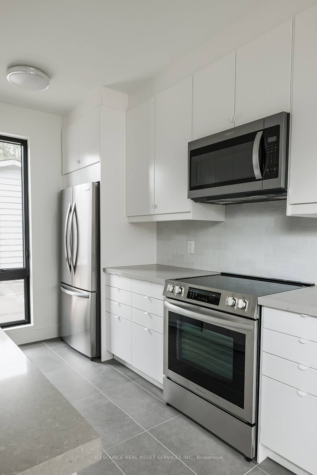 411 Annette Street R