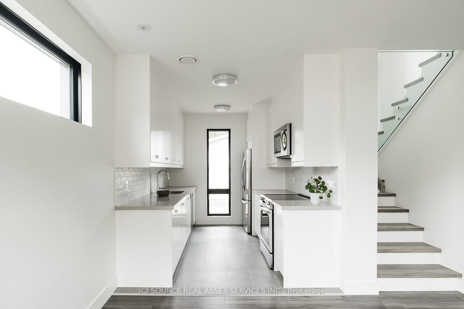 411 Annette Street R