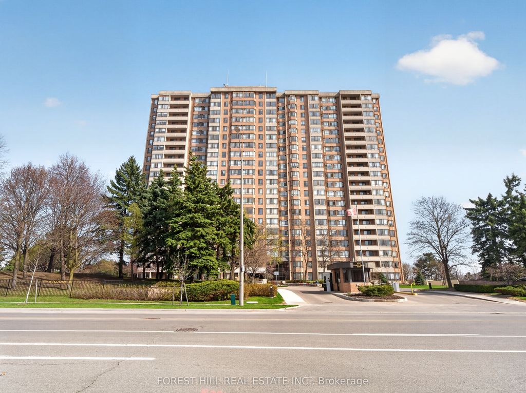 Photo of 100 County Court Boulevard #1201, Brampton, ON L6W 3X1 (MLS # W13043662)