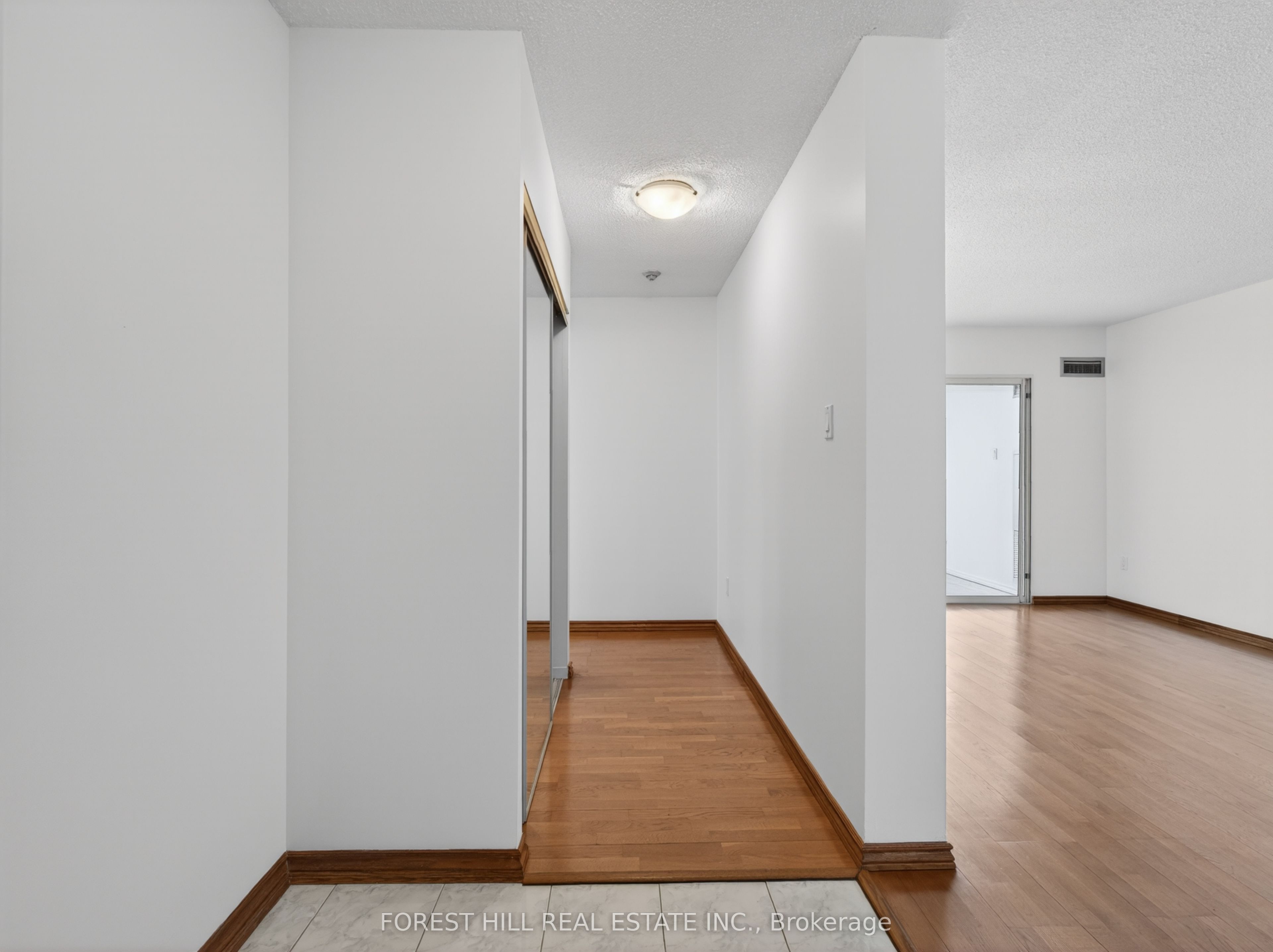 100 County Court Boulevard 1201