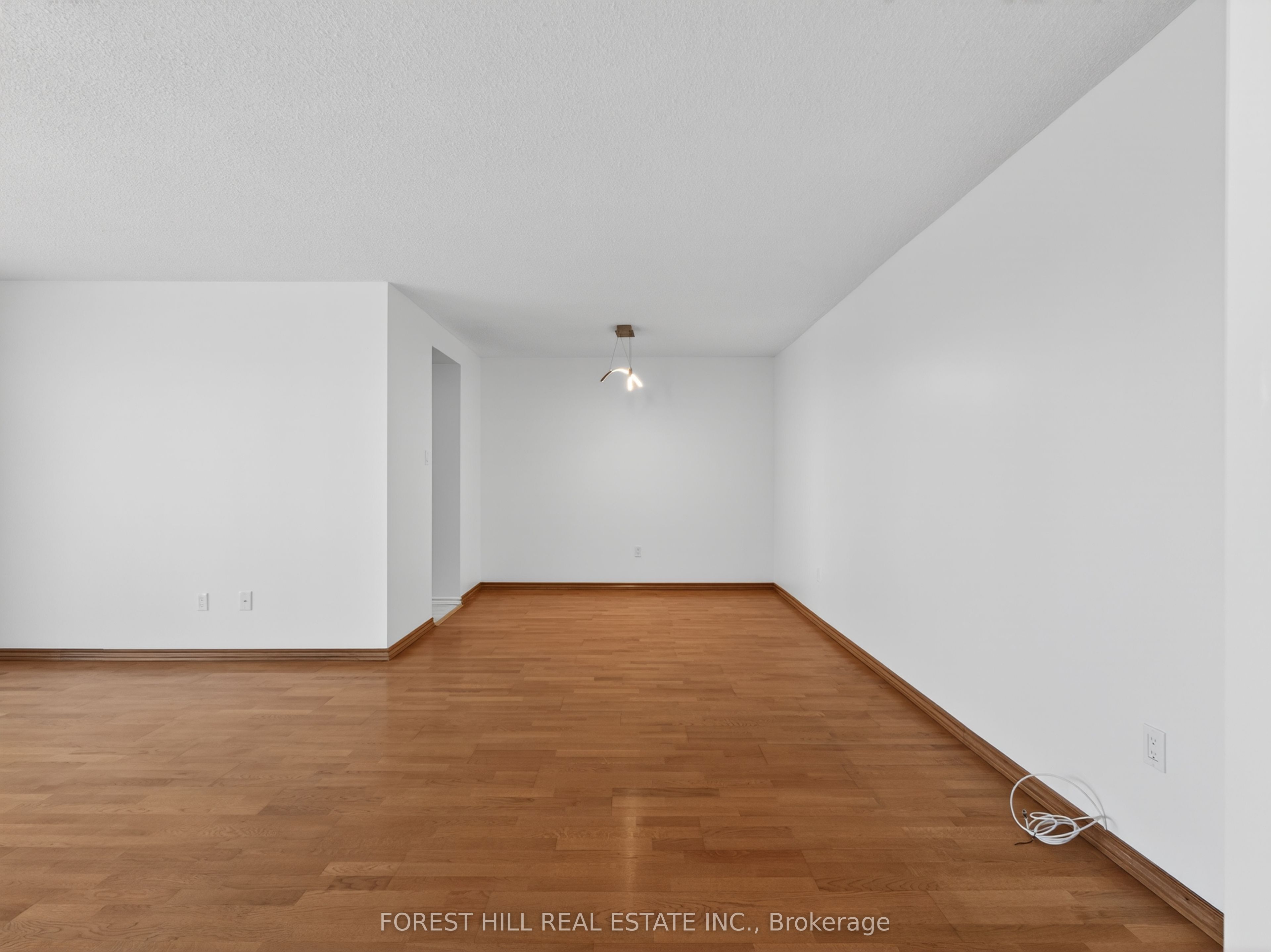 100 County Court Boulevard 1201