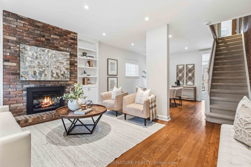 Photo of 31 Hampton Avenue, Toronto, ON M4K 2Y5 (MLS # E13052028)