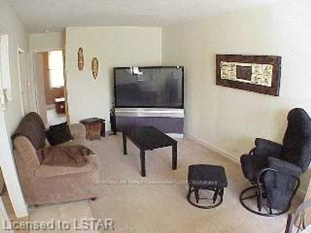 Photo of 72 Lyman Street, London East, ON N5Y 1M6 (MLS # X12873188)