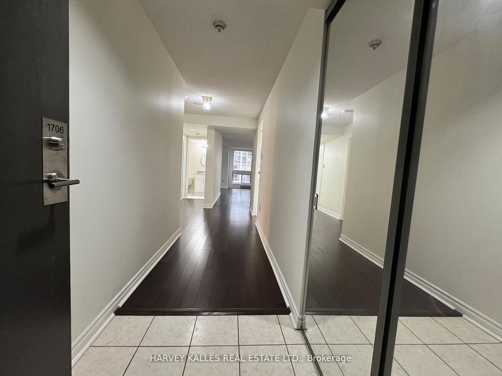 Photo of 5 Kenneth Avenue #1706, Toronto, ON M2N 6M7 (MLS # C12158304)