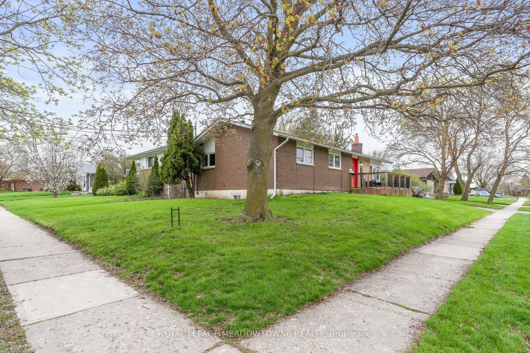 24 Gower Road