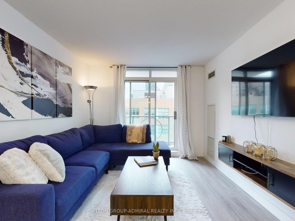 Photo of 212 Eglinton Avenue E #1005, Toronto, ON M4P 1K2 (MLS # C13797348)