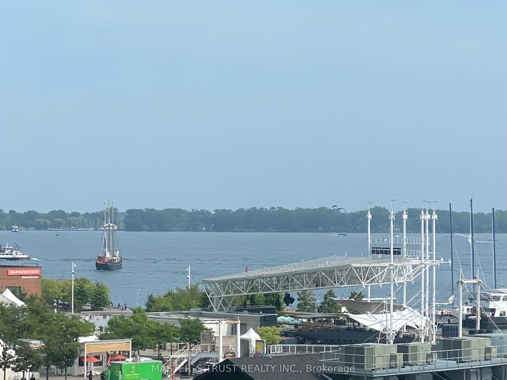 Photo of 270 Queens Quay W #706, Toronto, ON M5J 2N4 (MLS # C12425365)