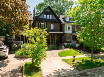 19 Lark Street Toronto ON M4L 3M5