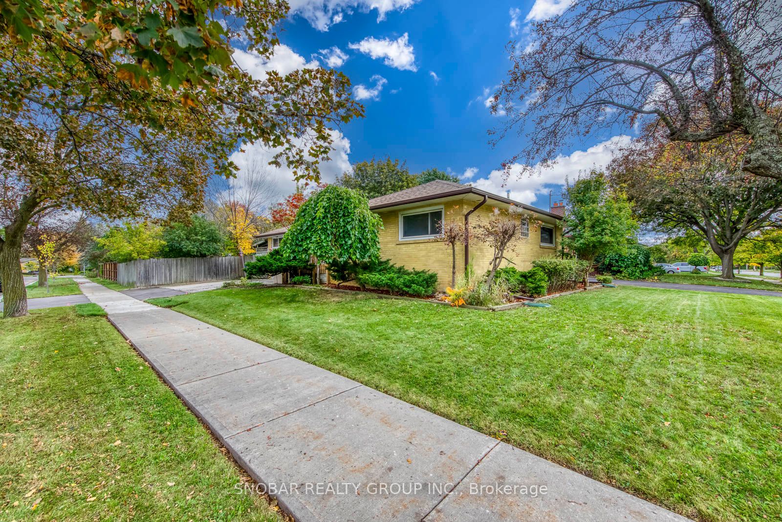 48 Sedgebrook Crescent