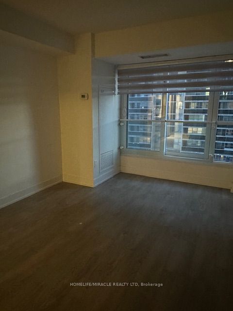 9 Mabelle Avenue 315