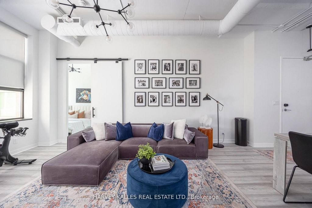 Photo of 188 Eglinton Avenue E #412, Toronto, ON M4P 2X7 (MLS # C12993128)