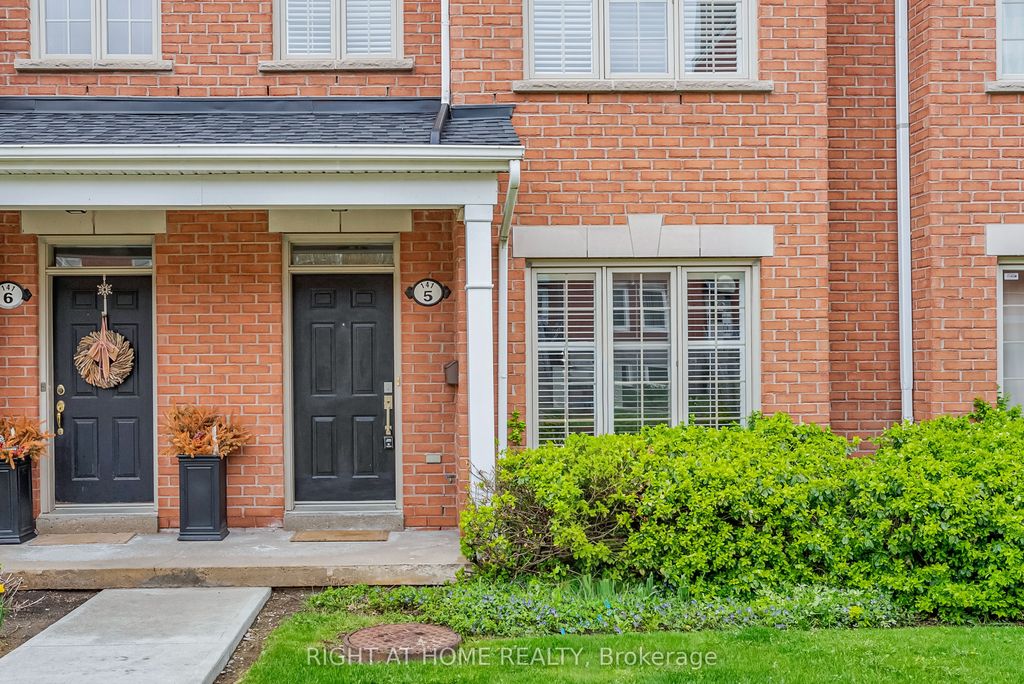 Photo of 141 Thirteenth Street #5, Toronto, ON M8V 4E4 (MLS # W13100328)
