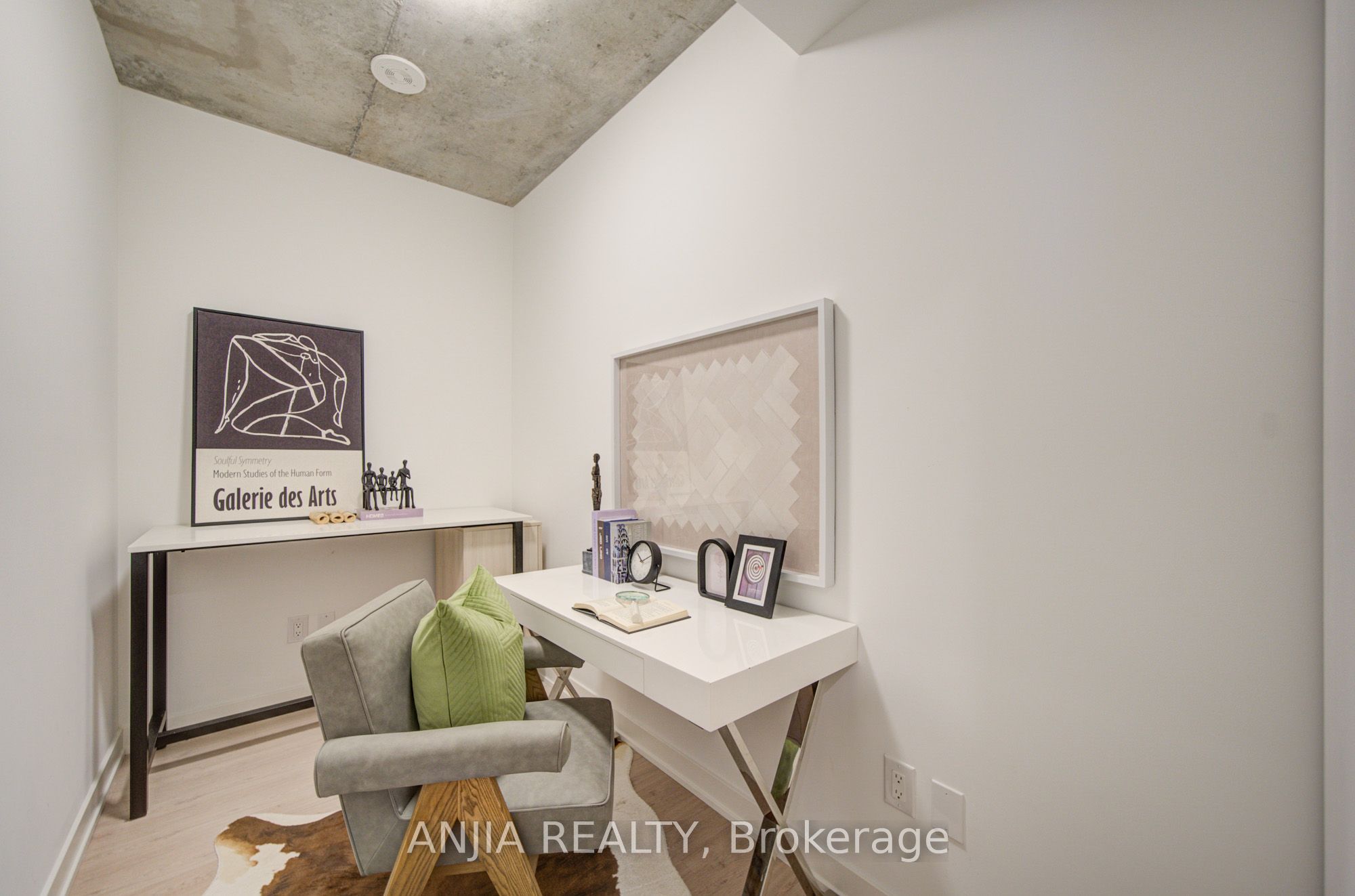 65 Mutual Street 2303