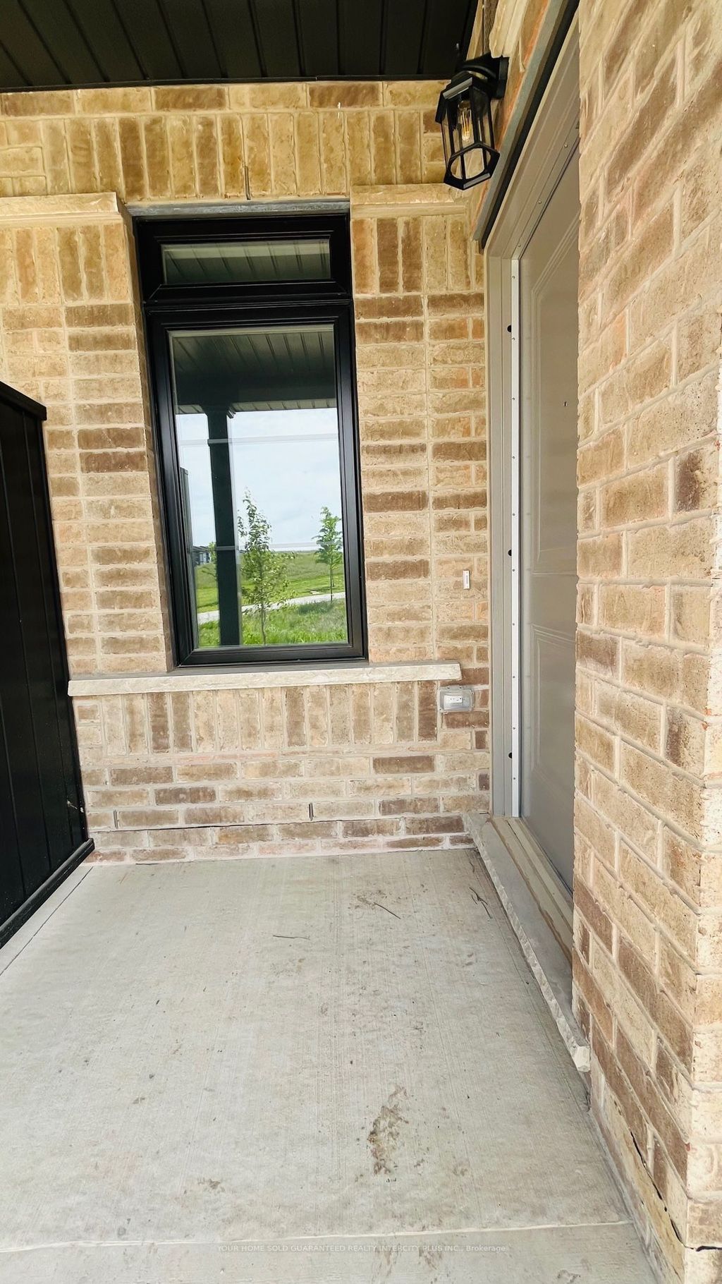 Photo of 24 Lomond Lane, Kitchener, ON N2R 1R7 (MLS # X12704458)