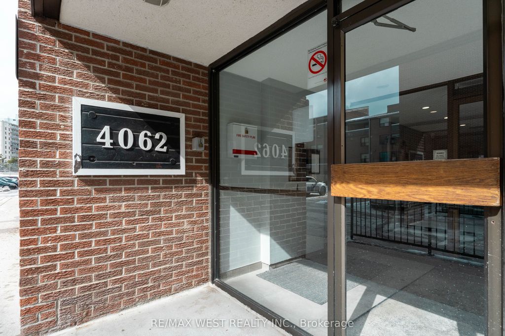Photo of 4062 Lawrence Avenue E #612, Toronto, ON M1E 4V5 (MLS # E12902714)