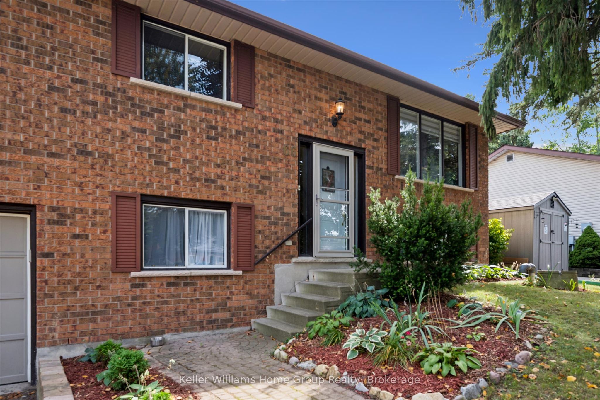 66 Woolwich Street W