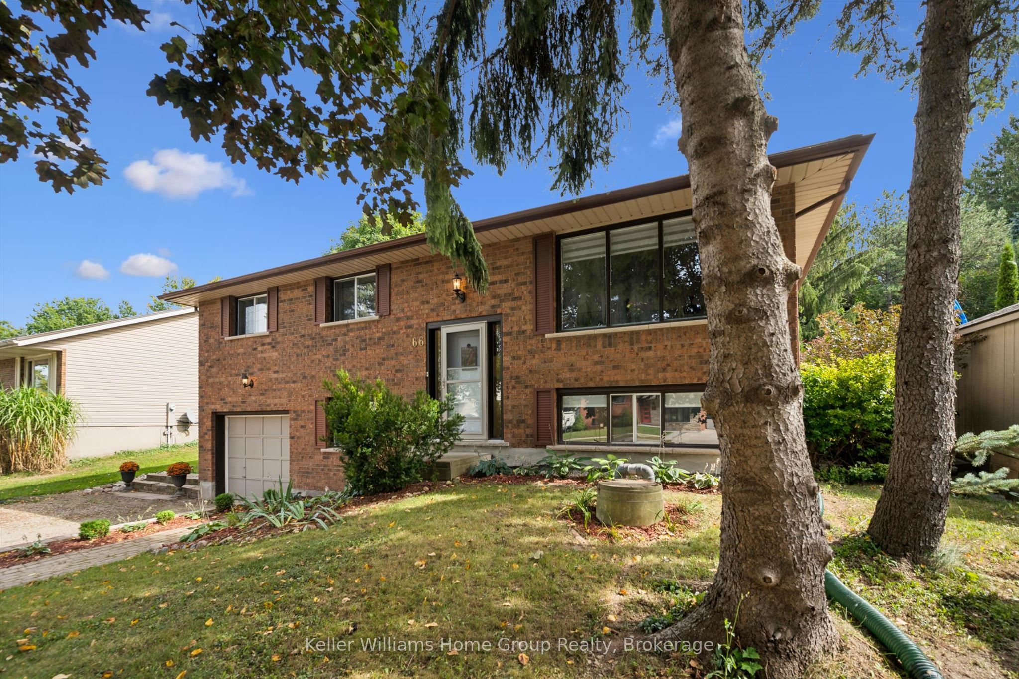 66 Woolwich Street W