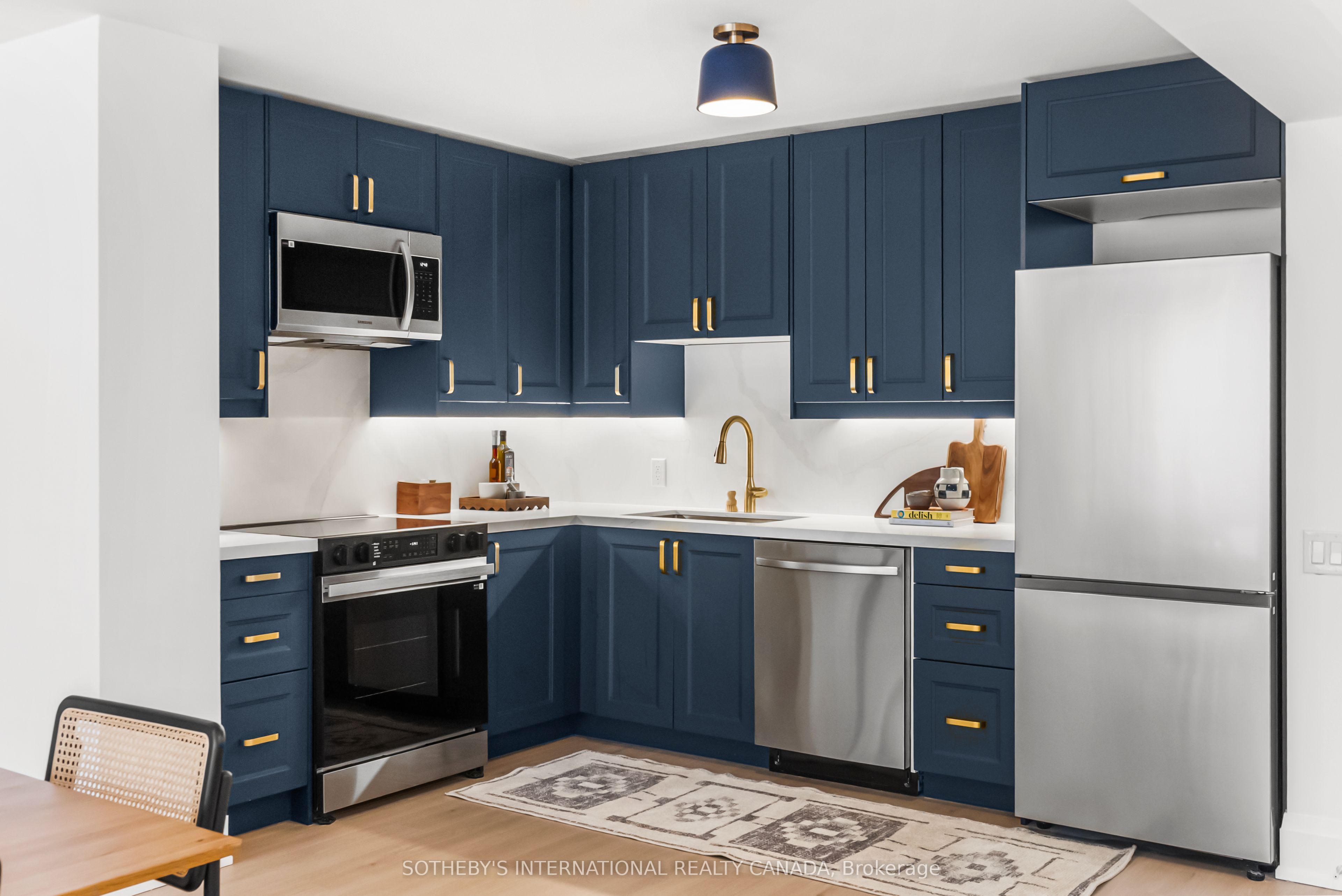 1177 Yonge Street 417