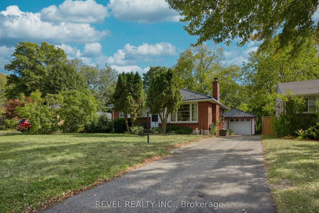 Photo of 143 Oakside Street, London East, ON N5Y 1E8 (MLS # X12954530)