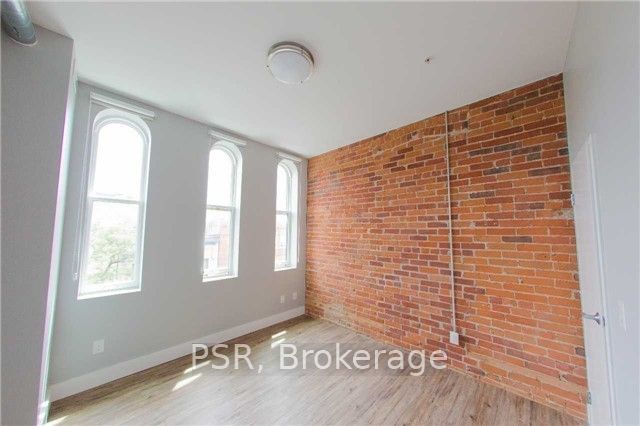 2870 Dundas Street W 303