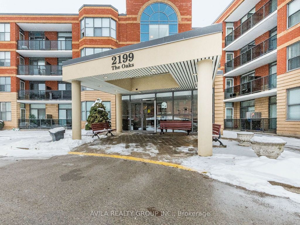 Photo of 2199 Sixth Line #408, Oakville, ON L6H 5V3 (MLS # W13038628)