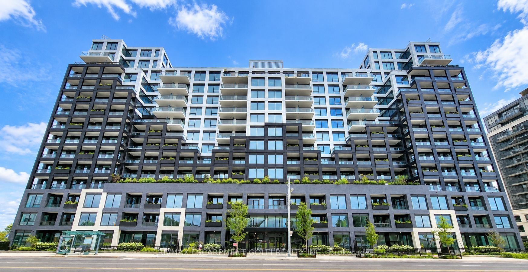 1100 Sheppard Avenue W 219