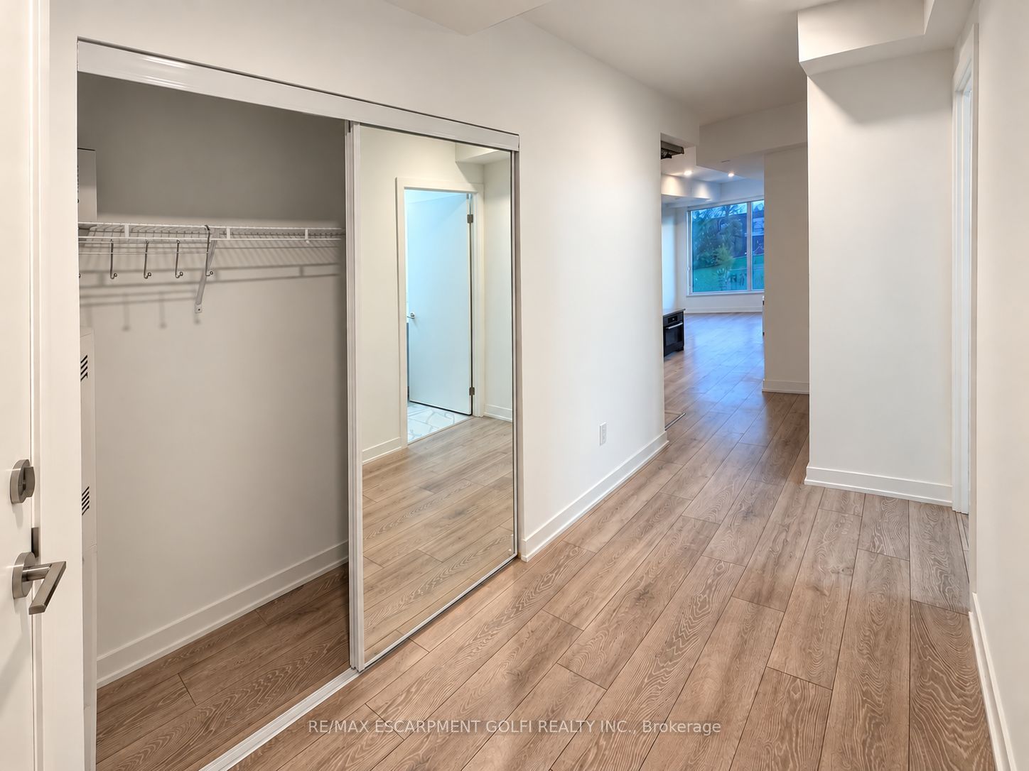 1100 Sheppard Avenue W 219
