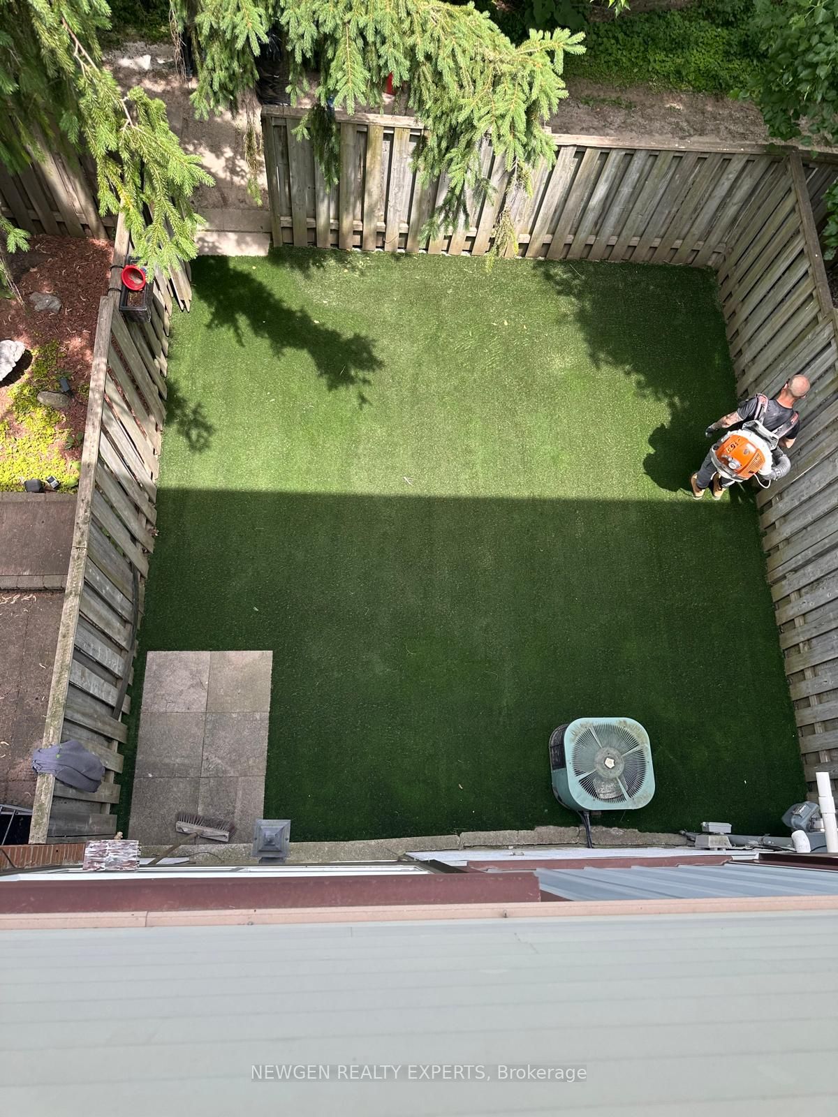 87 Moregate Crescent