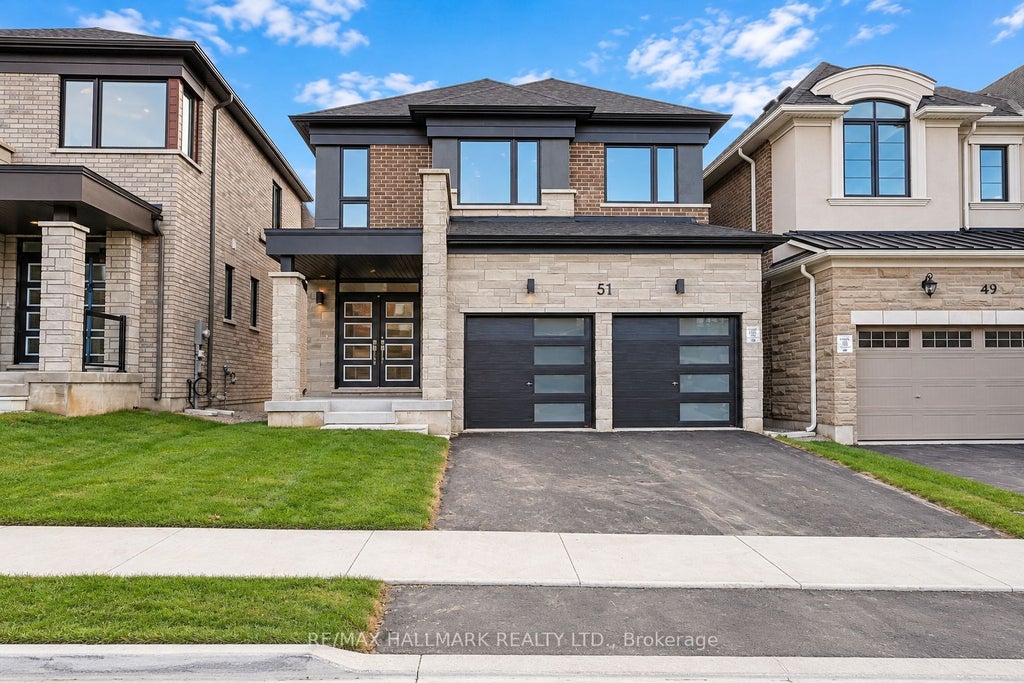 Photo of 51 Gretzky Avenue, Barrie, ON L9J 0Y7 (MLS # S13865142)