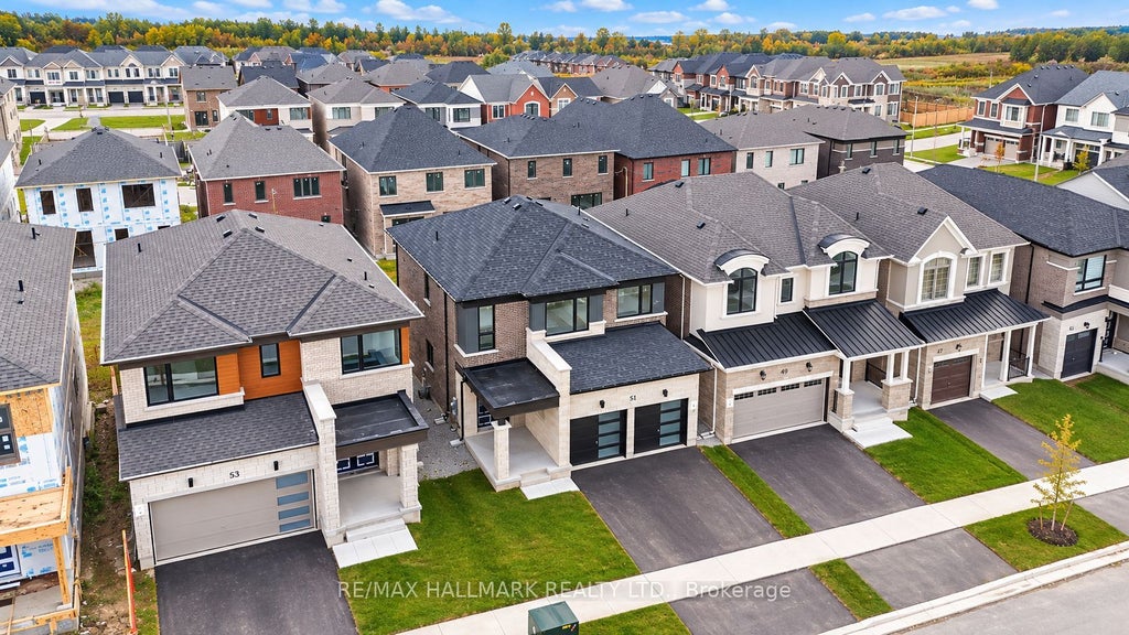 Photo of 51 Gretzky Avenue, Barrie, ON L9J 0Y7 (MLS # S13865142)